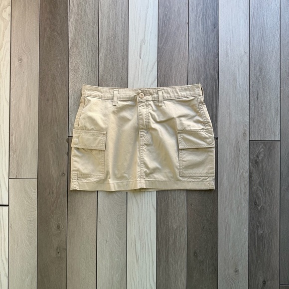 Levi's Dresses & Skirts - Levi’s 94 Cargo Mini Skirt